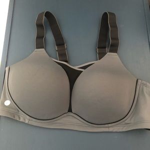 Livi Active high impact sports bra